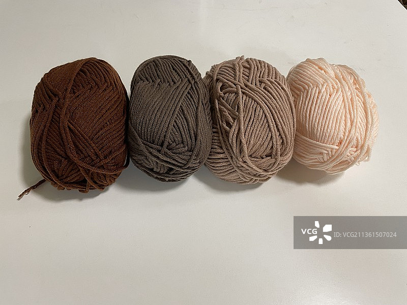 棕色毛线球特写图片素材