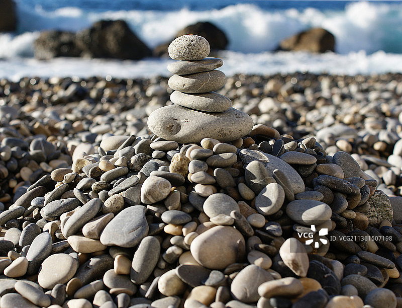 卵石滩陆地艺术，海滩卵石特写图片素材