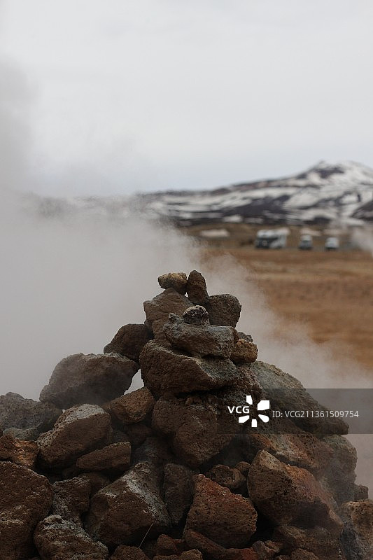 冰岛，岩石对天空的景色图片素材
