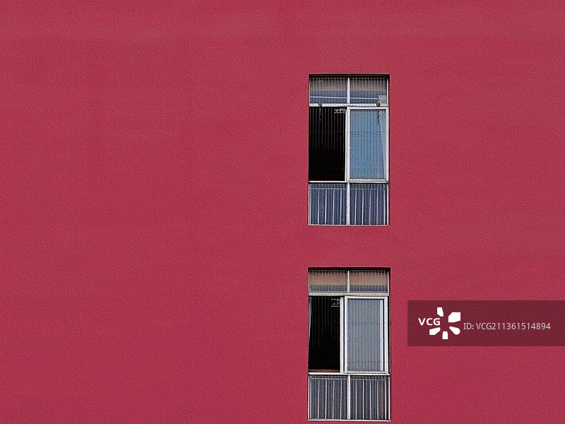 两扇窗图片素材