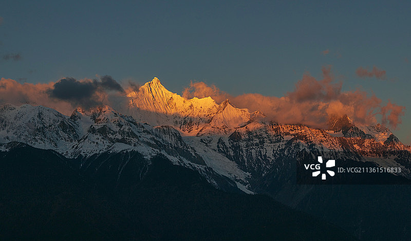 梅里雪山图片素材