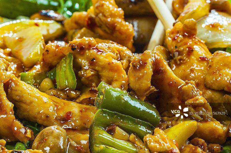 中式甜味鸡肉菜肴特写图片素材