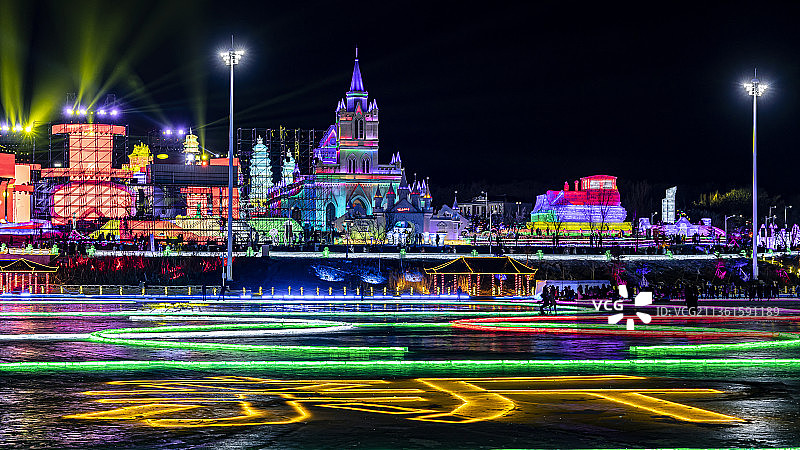 2021-2022中国长春冰雪新天地夜景图片素材