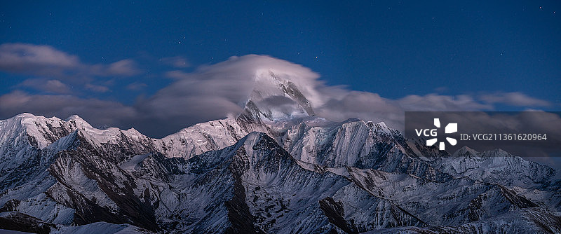 四川西部甘孜康定贡嘎山乡冷嘎措冬季景色图片素材