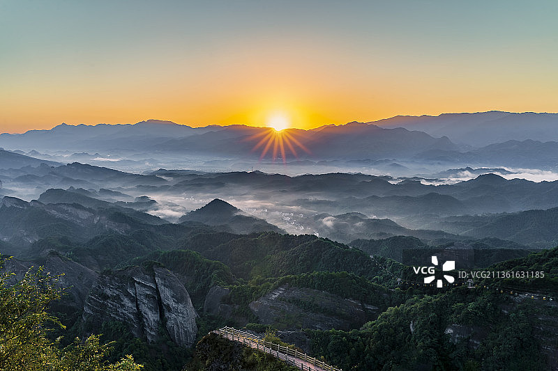 崀山八角寨日出图片素材