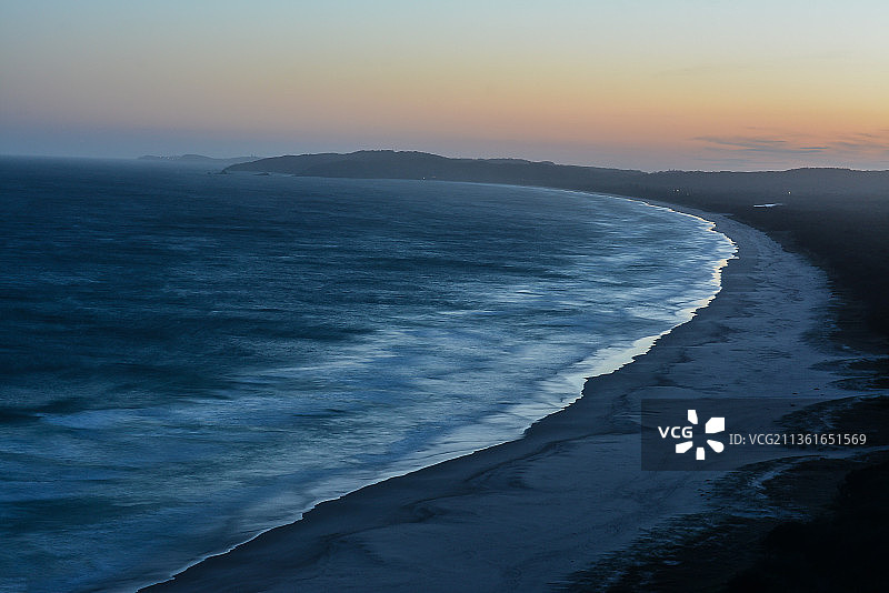 澳大利亚新南威尔士拜伦湾日落时分的海景图片素材