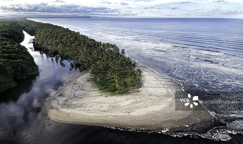 特立尼达和多巴哥海岸风光图片素材