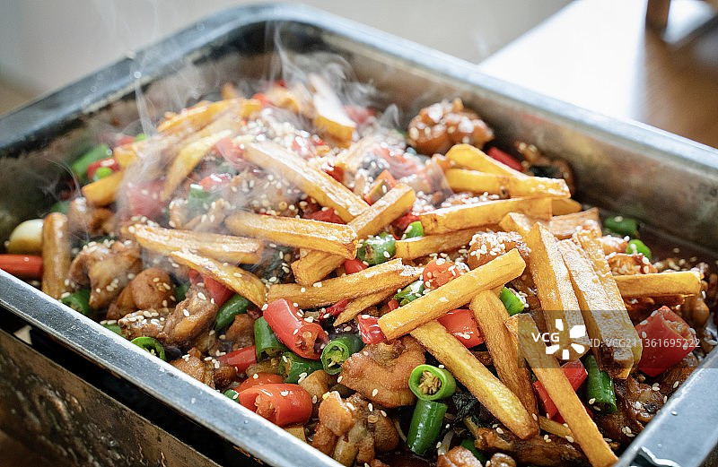 麻辣干锅牛蛙图片素材