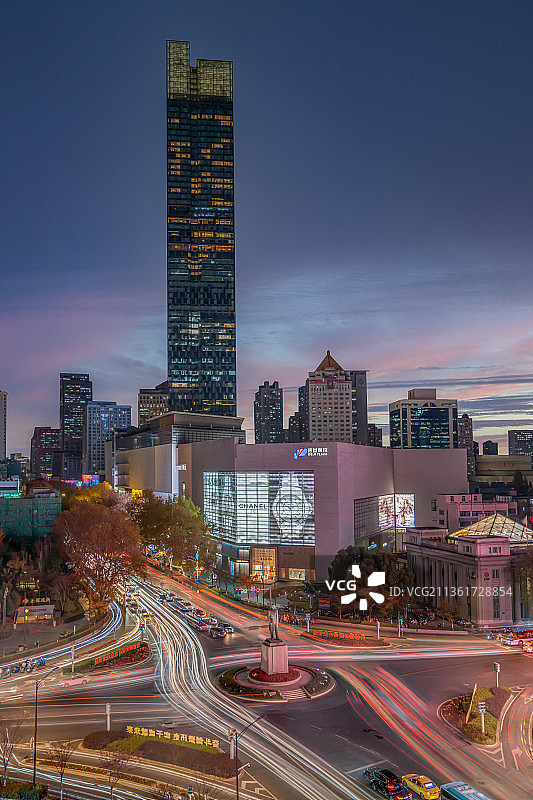 新街口夜景车流图片素材