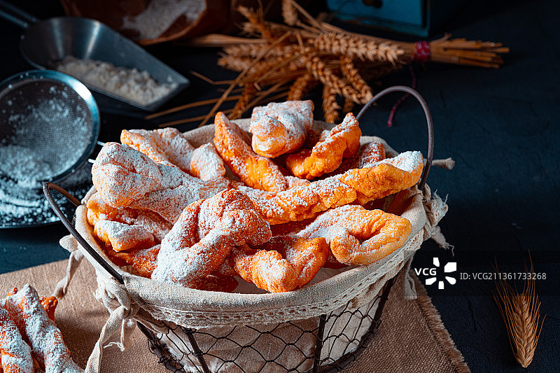 Raderkkuchen：传统波兰猪油糕点图片素材