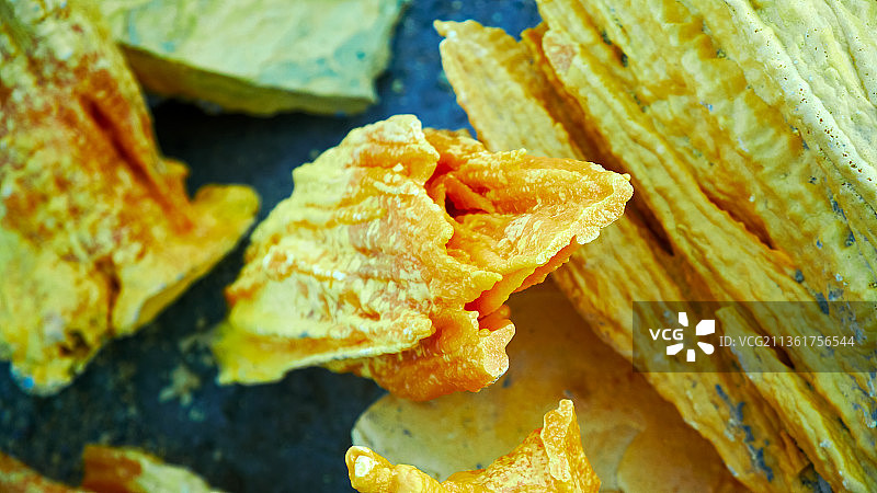 伊真火山的硫磺，薯片的特写，伊真，东爪哇，印度尼西亚图片素材