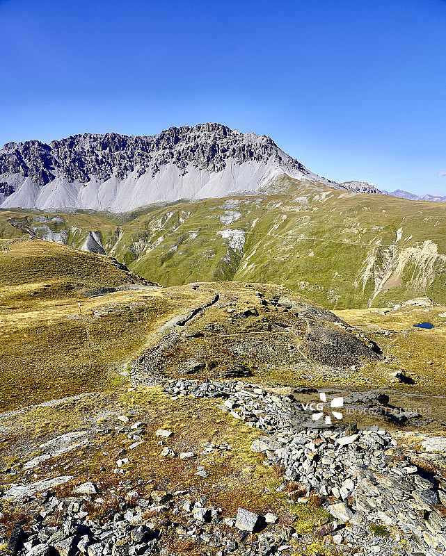 雪山蓝天下的斯特尔维奥国家公园风光（意大利）图片素材