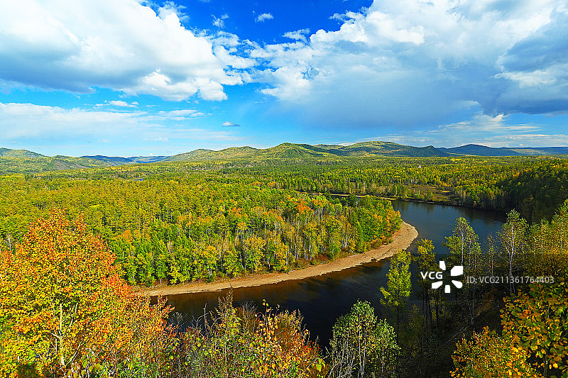 大兴安岭彩林河湾图片素材