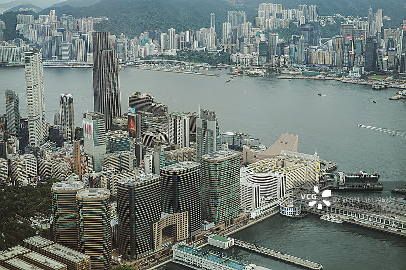 从香港Sky100观景台看到的香港天际线图片素材