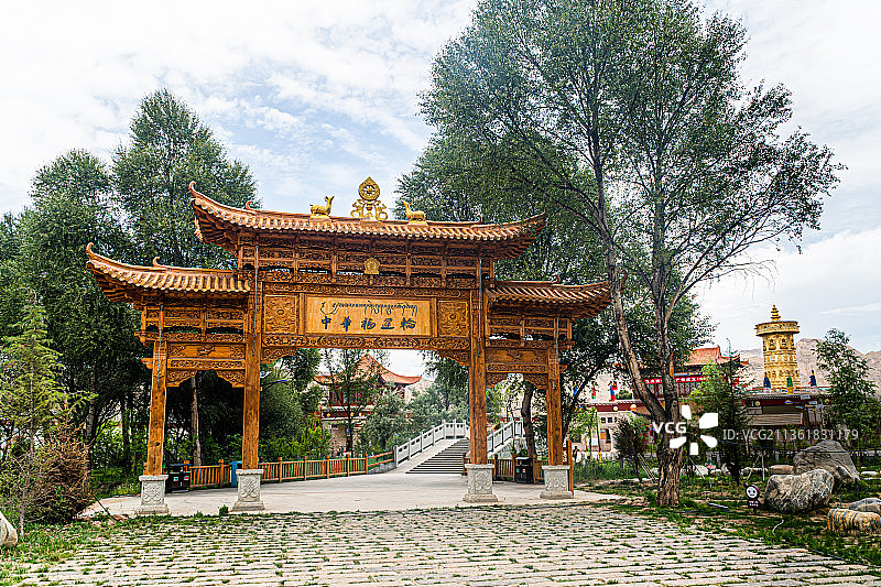 青海贵德县中华福运轮，图片素材