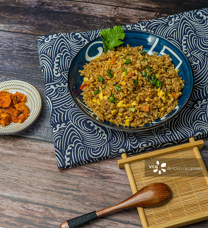 香辣蛋炒饭图片素材