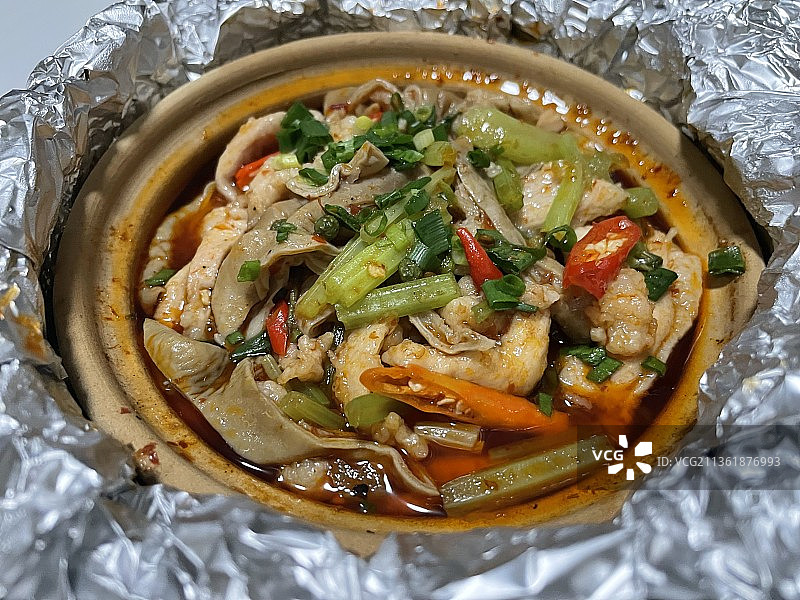 香辣中国菜，餐桌美食高角度摄影，中国上海图片素材