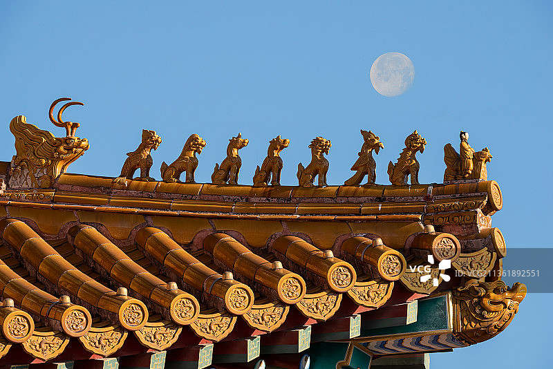 故宫脊兽和月亮图片素材