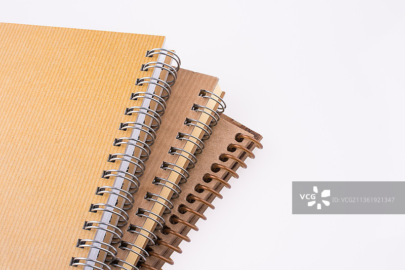 螺旋笔记本特写图片素材
