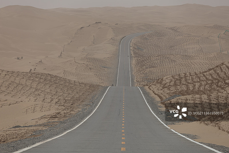 沙漠公路/u型公路图片素材