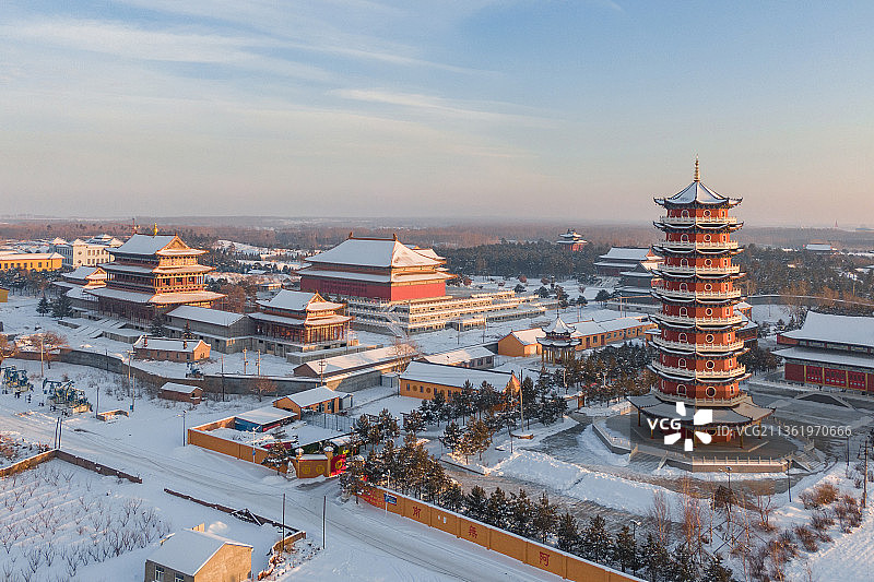 吉林松原龙华寺冬季航拍全景图片素材