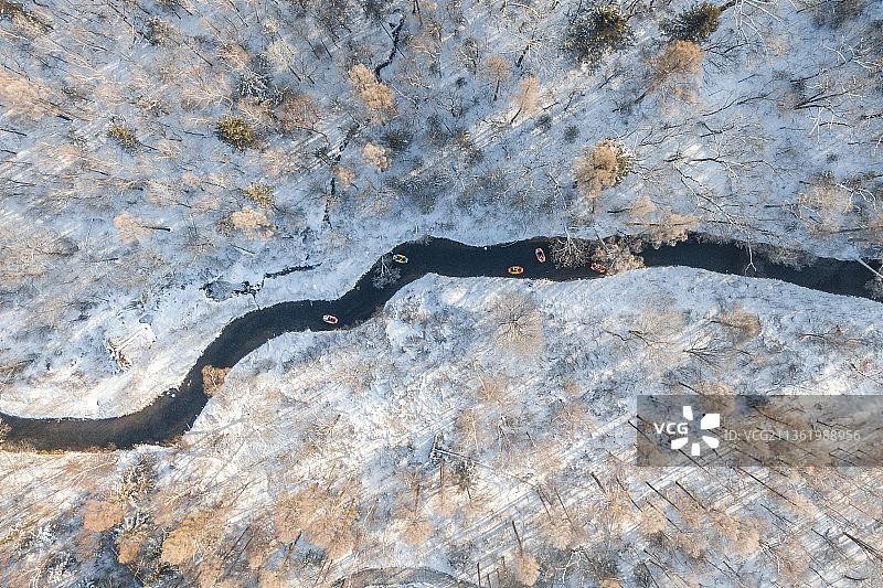 航拍视角下的长白山魔界漂流图片素材