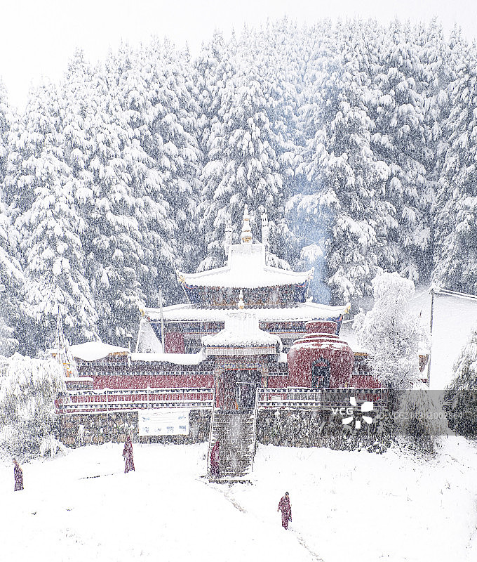郎木寺晨雪图片素材