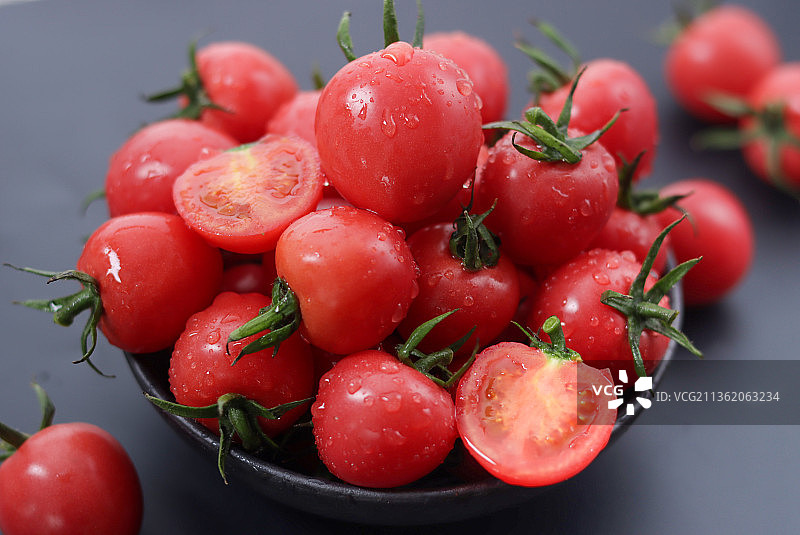 新鲜圣女果美味可口樱桃番茄图片素材