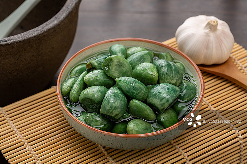 农家自制腊八蒜图片素材