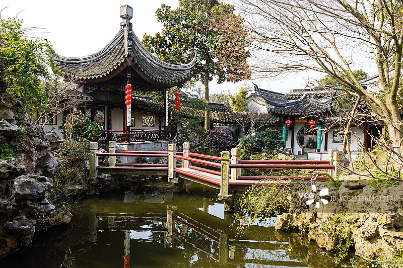 江苏苏州东山陆巷古村宝俭堂图片素材