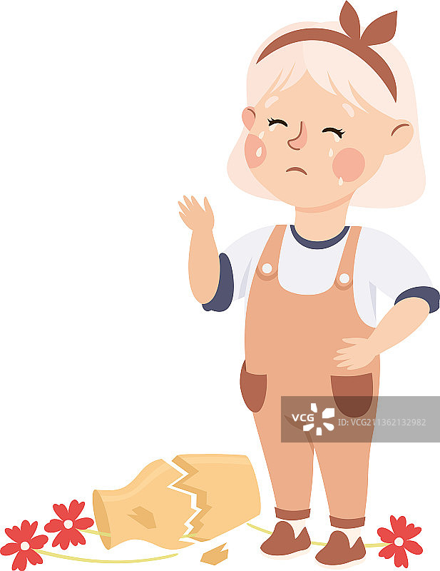 穿着连体裤的小女孩站在破碎的花瓶旁图片素材