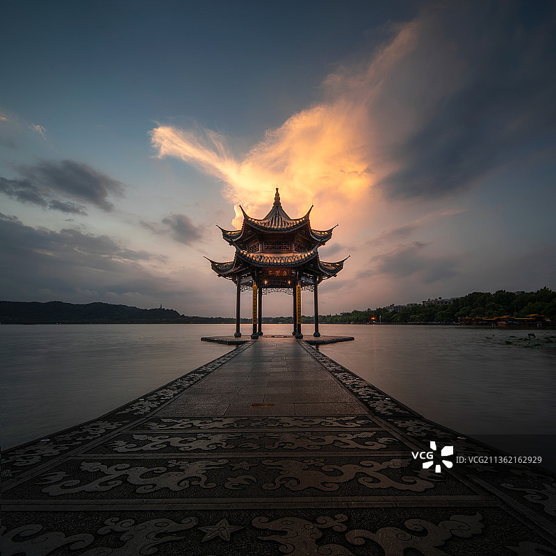 集贤亭夕阳图片素材
