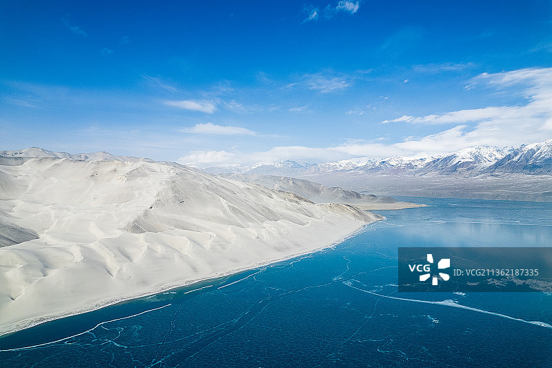 新疆克孜勒苏柯尔克孜自治州阿克陶县白沙湖图片素材