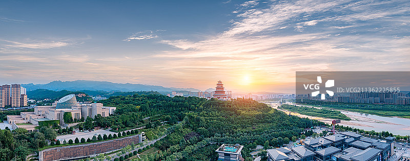 陕西省宝鸡市中华石鼓园，青铜器博物馆图片素材