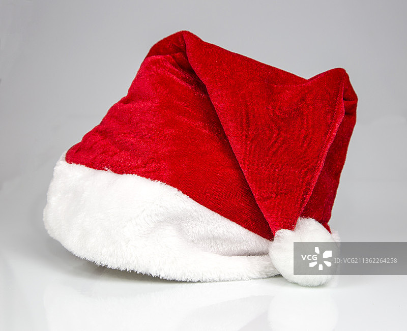 白色背景上的圣诞帽特写，意大利图片素材