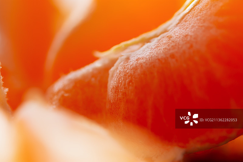 带有漂浮金属齿轮的拼图缺失块图片素材