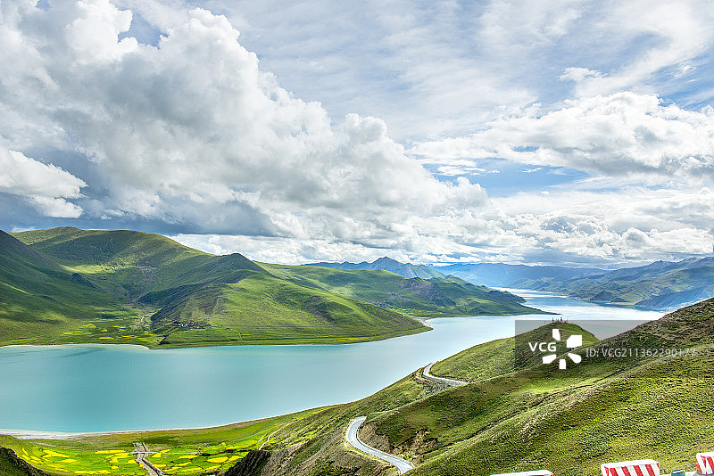 羊卓雍措图片素材