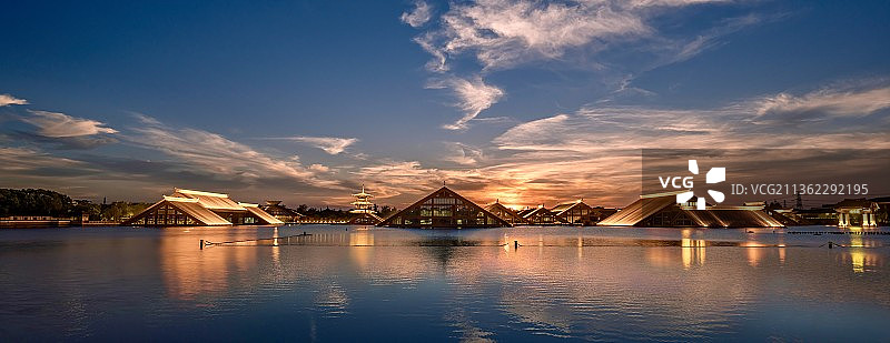 日落时的广富林图片素材