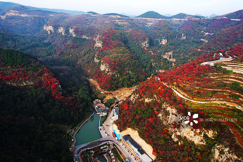 山东淄博红叶柿岩风景区图片素材