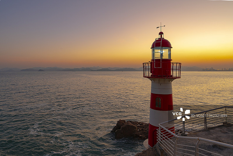 深圳盐田灯塔图片素材