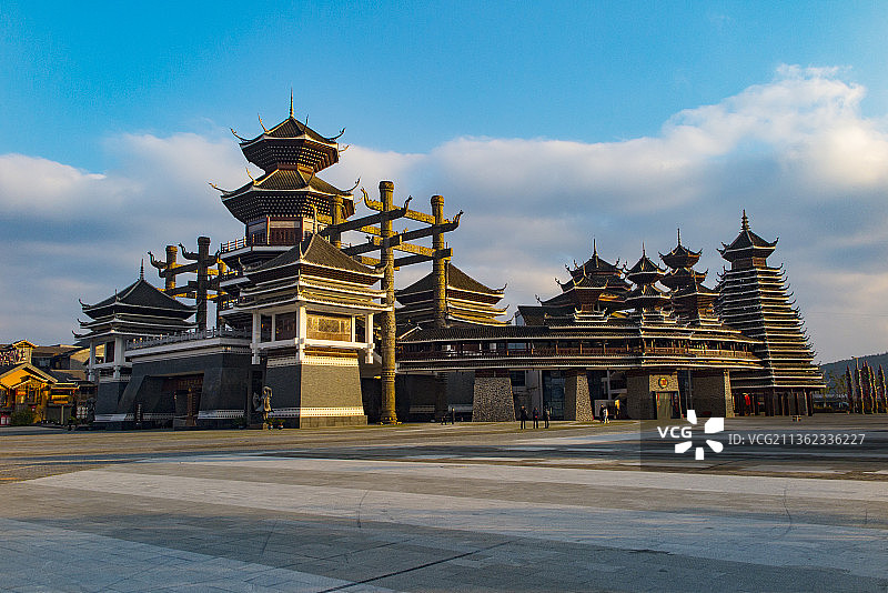 中国贵州贵阳市龙洞堡机场双龙新区多彩贵州城图片素材