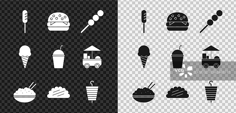 木板上的炸香肠汉堡肉丸套装图片素材