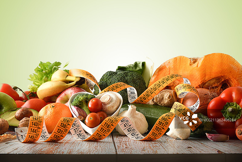健康食品与果蔬绿色隔离背景图片素材