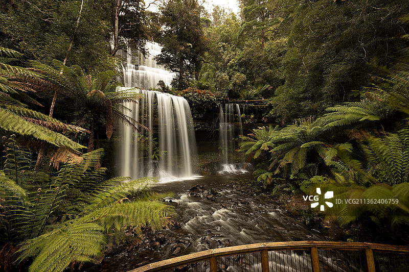 澳大利亚菲尔德山国家公园的瀑布图片素材