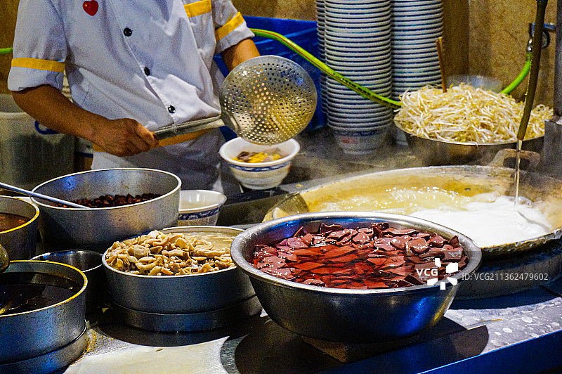 贵州美食：肠旺面图片素材