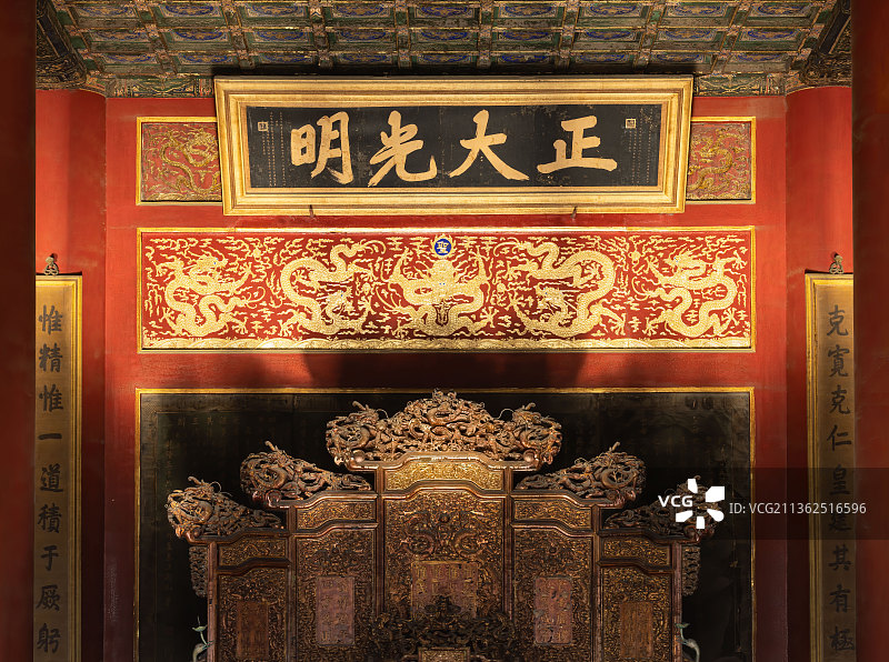 故宫冬至时节的正大光明光影图片素材