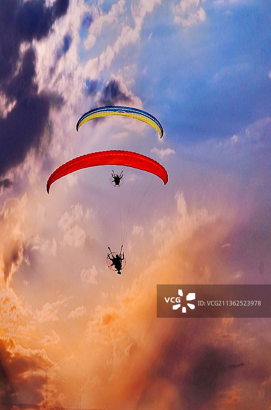 放飞自我图片素材