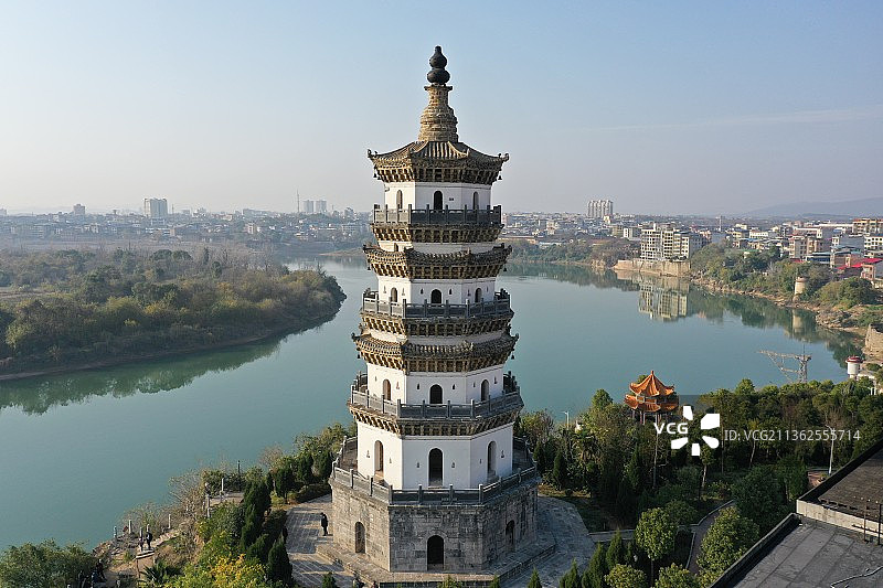 航拍视角下的文昌塔图片素材