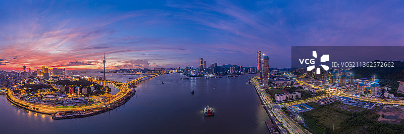 珠海十字门商务区和澳门半岛日出朝霞全景航拍图片素材