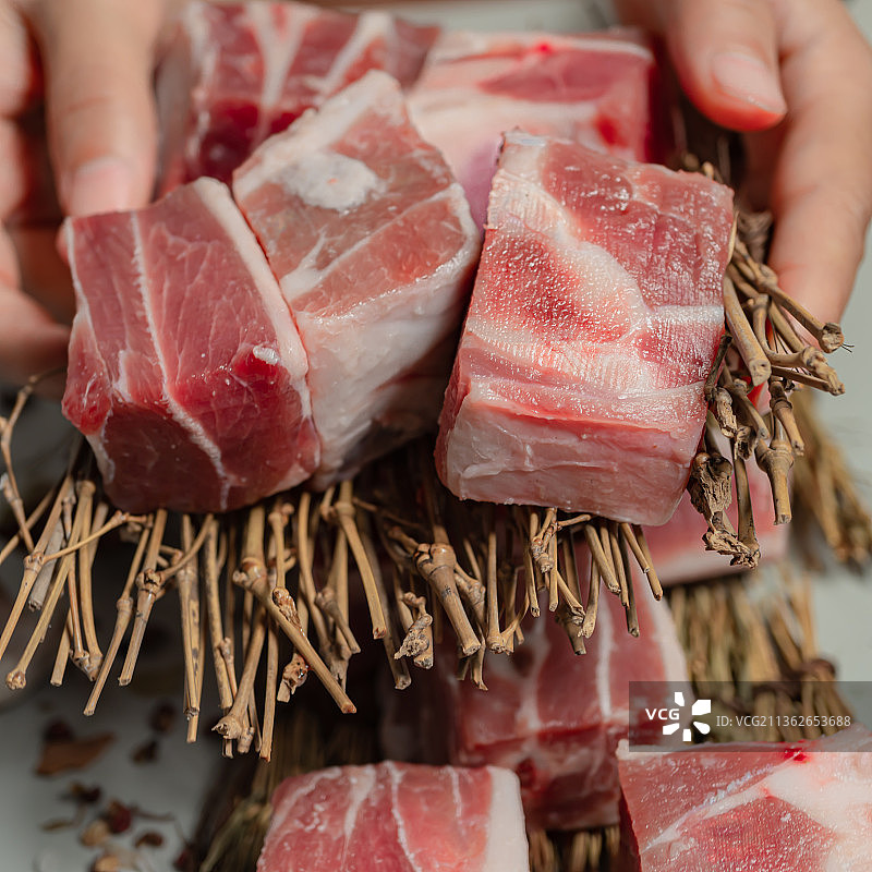 带骨羔羊肉快图片素材